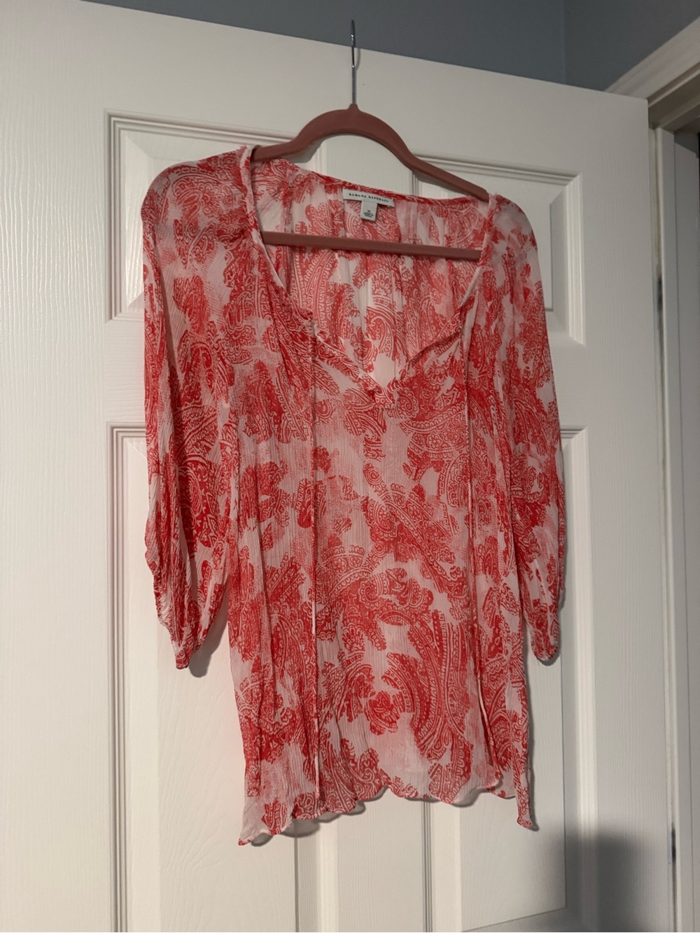 Vintage Banana Republic Lightweight pink and White Paisley Silk Blouse
